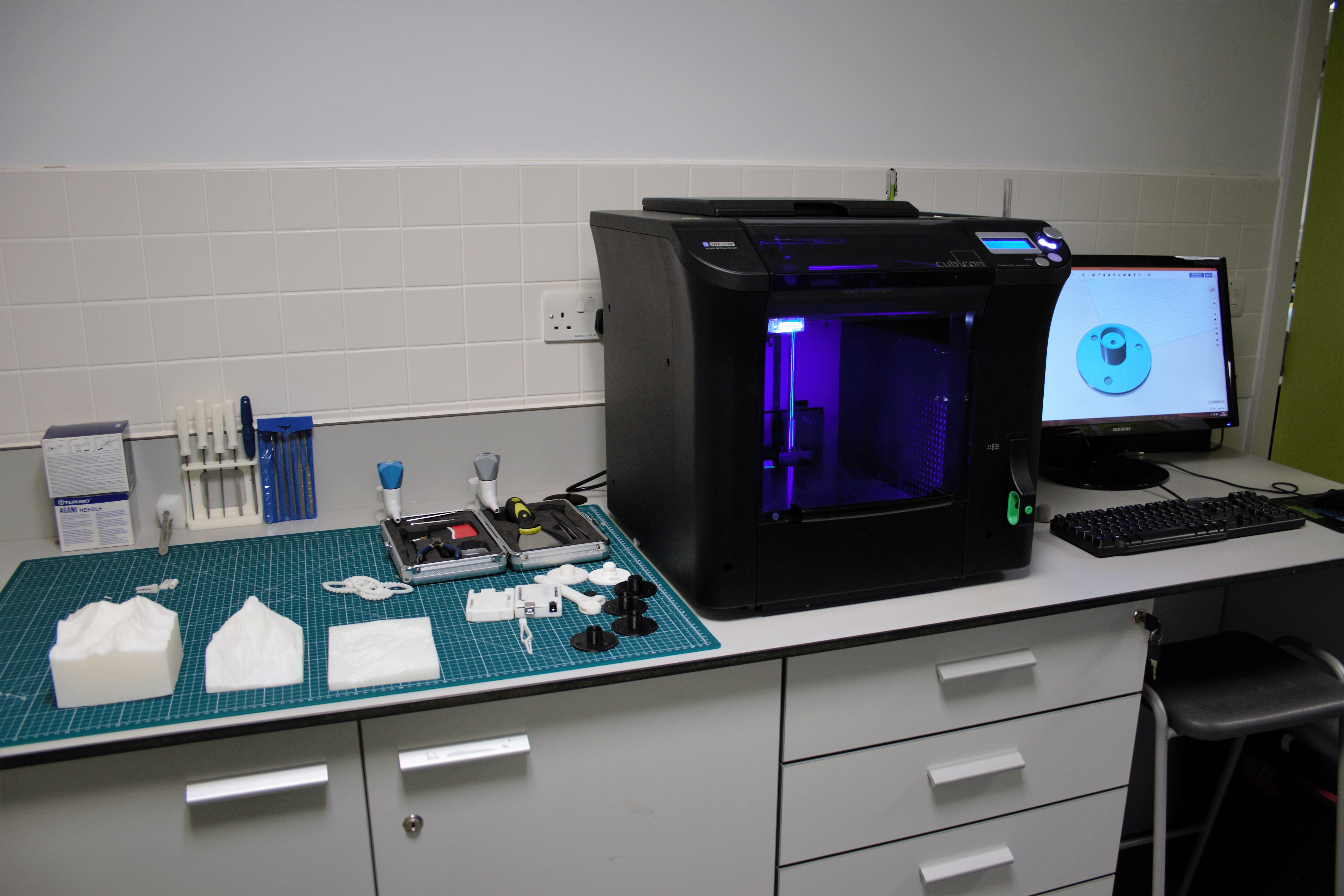 King’s Geography launches new electronics laboratory Geography